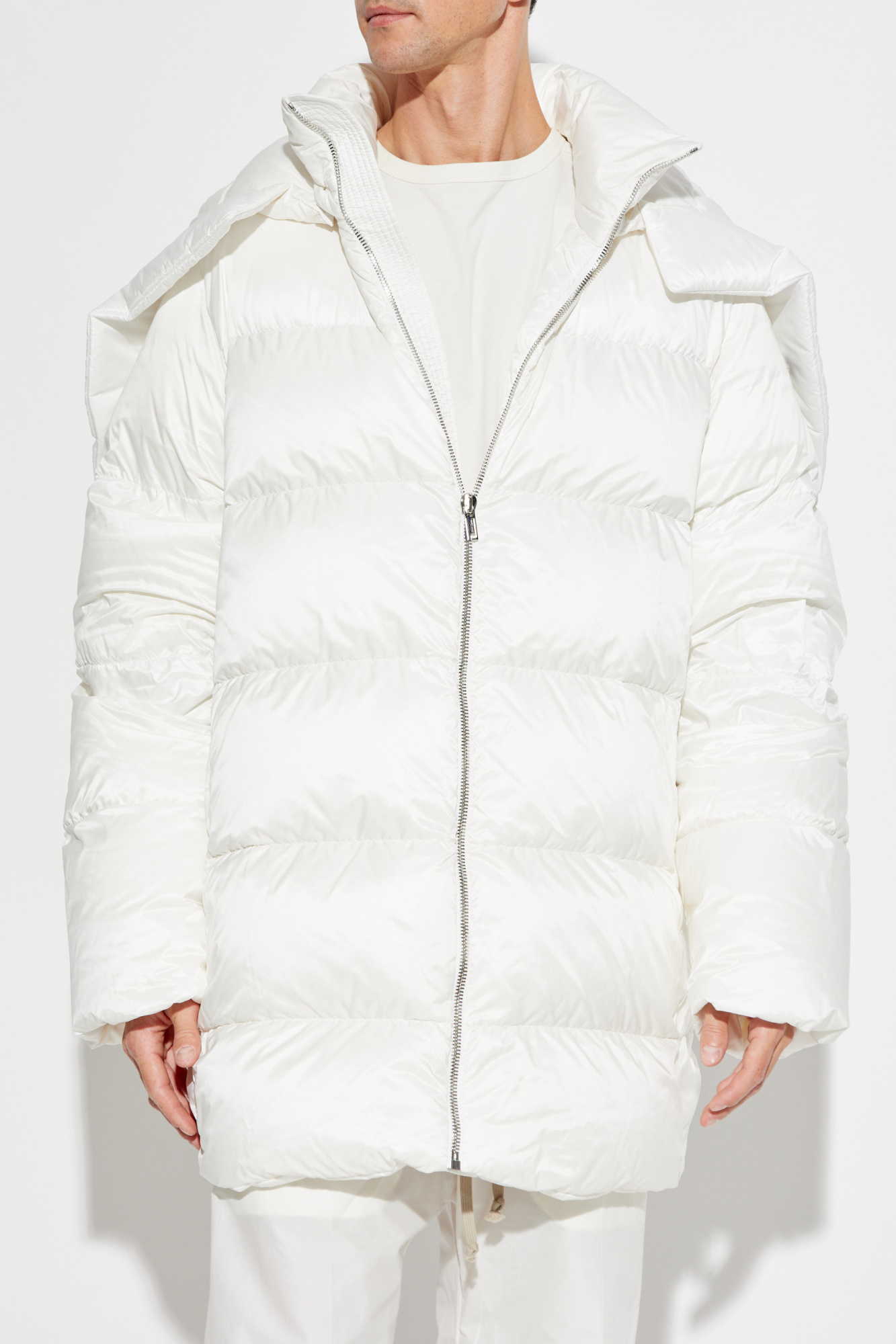 【関税込み】Moncler ホワイト ストレートレッグ ジーンズ Moncler Side logo-print Track Pants | White | FARFETCH